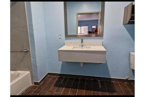Free toiletries, towels