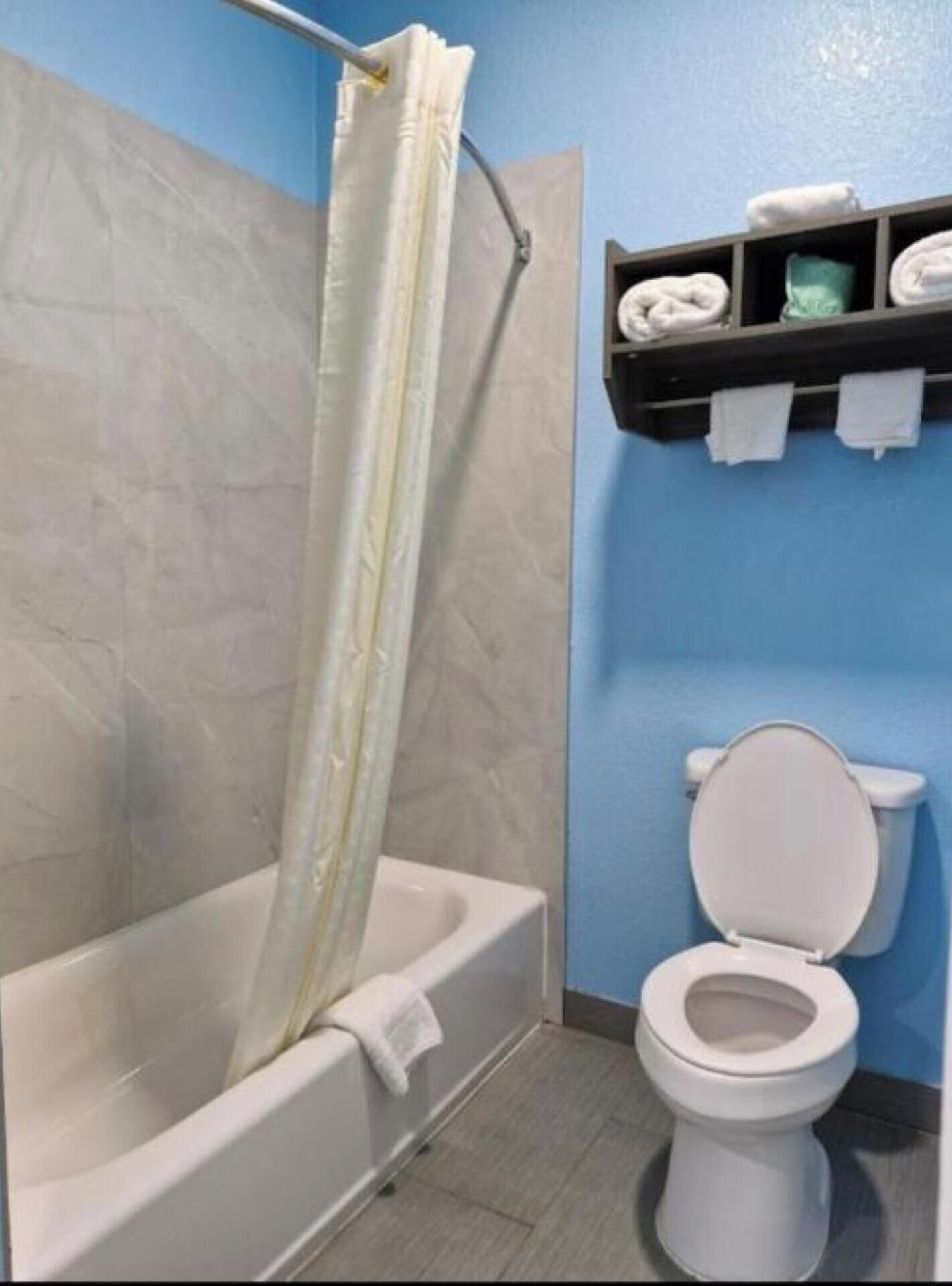 Free toiletries, towels