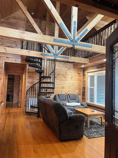 Beautiful Log Cabin on Moose River in Jackman ME