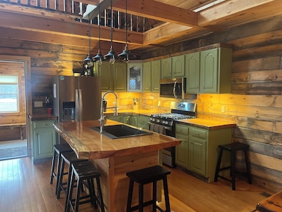 Beautiful Log Cabin on Moose River in Jackman ME