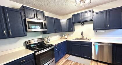 New Listing! Updated Family Friendly Cozy Mountain Getaway close to RMNP!