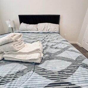 3 bedrooms, WiFi, bed sheets