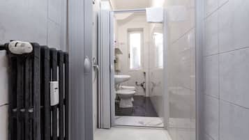 Appartamento familiare, vista città | Bagno