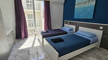 4 quartos, ferros/tábuas de passar roupa, Wi-Fi, roupa de cama