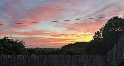 Oceanview Child & Dog Friendly House w/Fire Pit & Bocce Ball