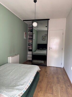 1 chambre, fer et planche à repasser, Wi-Fi gratuit, draps fournis