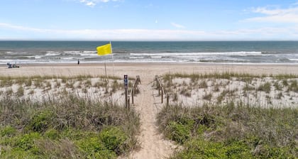 Cozy Coastal Condo — Steps from the Beach, Newly Renovated & Perfectly Charming!