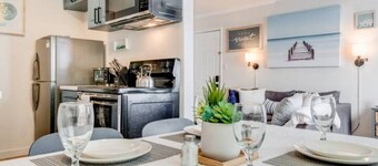 Beachside Haven: 2BR Luxury Condo at the Beach!