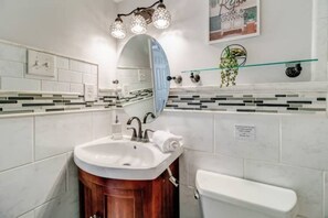 Shower, hair dryer, towels, soap - Beachside Retreat: 2BR Luxury Condo  King Bed (Virginia Beach)