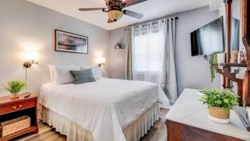 2 bedrooms, iron/ironing board, free WiFi, bed sheets