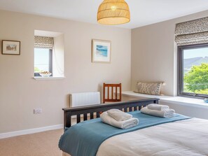4 habitaciones, wifi gratis y ropa de cama