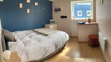 2 bedrooms, iron/ironing board, travel crib, free WiFi