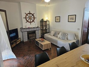 TV connectée, cheminée