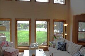 TV connectée, cheminée