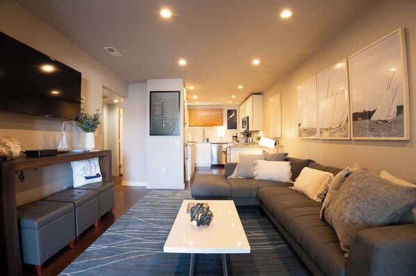 TV, fireplace, offices