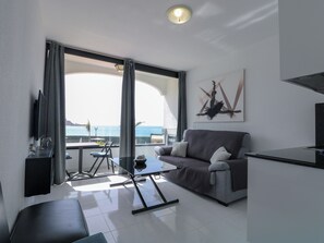 TV - Cura Marina Seafront Playa del Cura (Mogán)