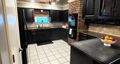 Spacious 3 bedroom, 2 bathroom home