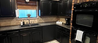 Spacious 3 bedroom, 2 bathroom home