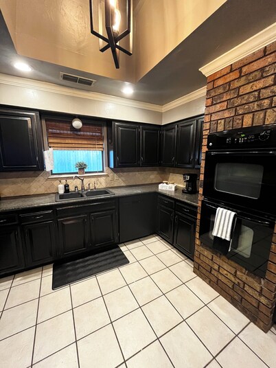 Spacious 3 bedroom, 2 bathroom home