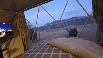 1 bedroom, premium bedding, pillowtop beds, in-room safe