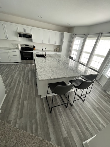 The peaceful oasis

Charming 3-bedroom house with WiFi, AC in welcoming Carroll