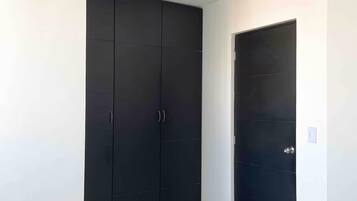 Basic Apartment, Air conditioning, City View | Interior