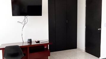 Basic Apartment, Air conditioning, City View | In-room safe, free WiFi