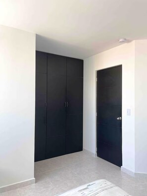 Basic-Apartment, Klimaanlage, Stadtblick | Innenbereich