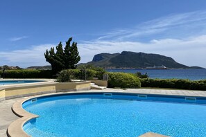 Et oppvarmet basseng