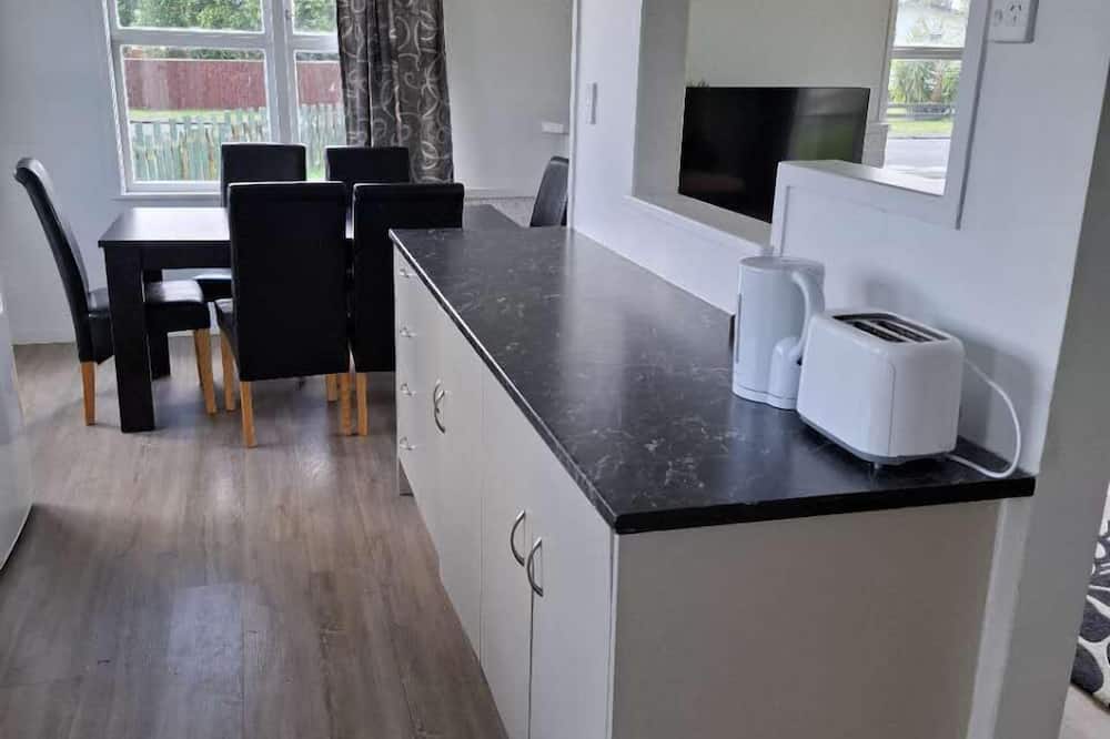 3 Bedroom House A 3 Frank St