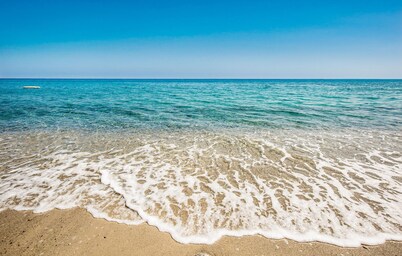 Awesome home in Marina di Modica with WiFi