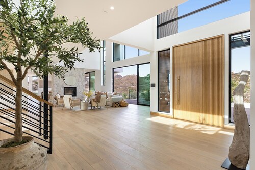 Malibu Estate in heart of the wine country.