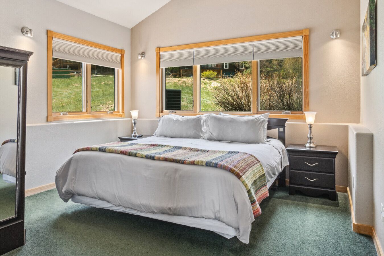 2 quartos, ferros/tábuas de passar roupa, Wi-Fi de cortesia