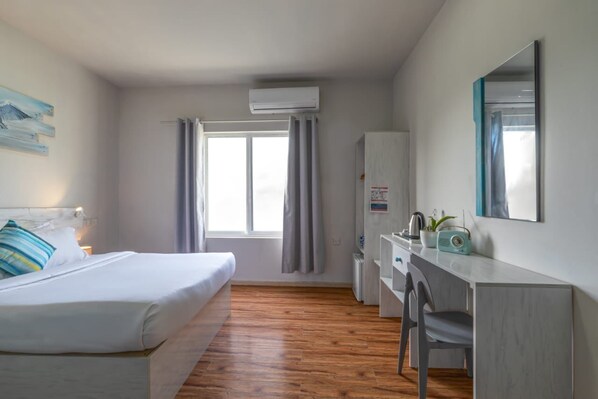 1 bedroom, WiFi - Ocean Pearl : Deluxe Triple Room (Gulhi)