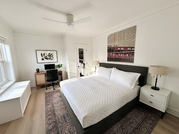 1 chambre, bureau, fer et planche à repasser, accès au Wi-Fi (inclus)