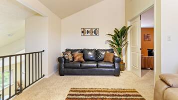 TV connectée, baby-foot, table de tennis de table