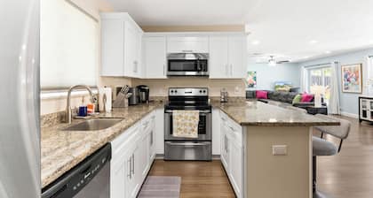 Stunning Waterfront 3BD/2BA Home w/ Heated Pool- 1 Mile from Beach!