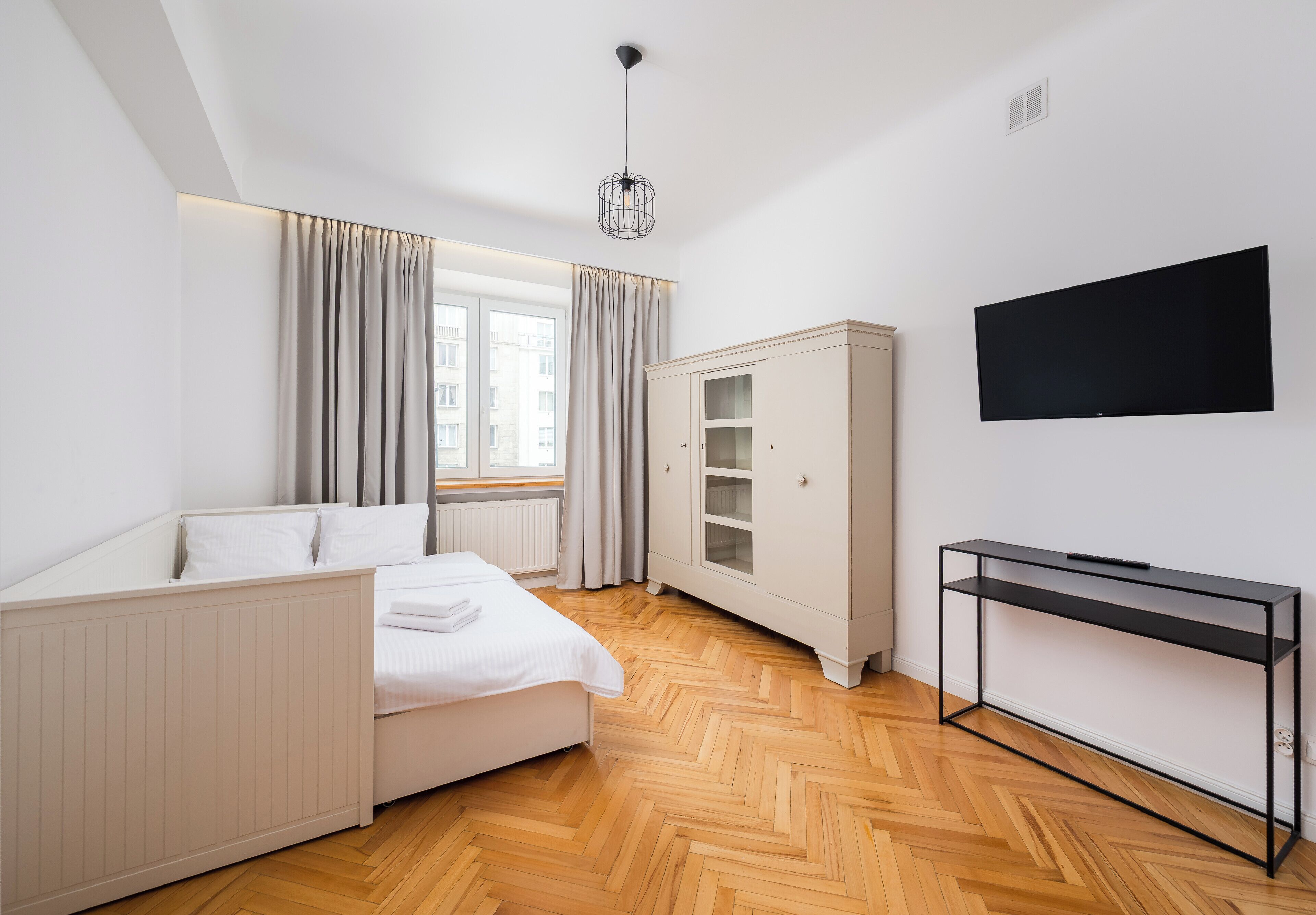 2 dormitorios, tabla de planchar con plancha, wifi y ropa de cama