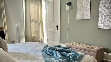 1 bedroom, desk, iron/ironing board, free WiFi