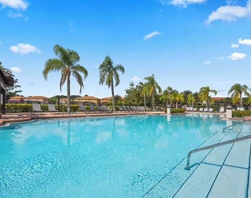 Lux Villa - Sleeps 30 - Themed - Movie Theatre