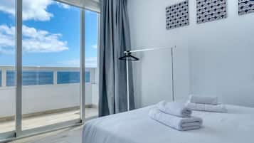 2 slaapkamers, een kluis op de kamer, een strijkplank/strijkijzer