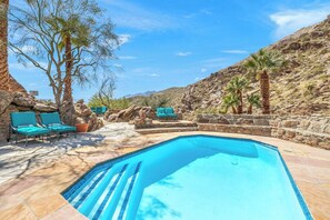 صورة غير مصنفة، 3 من 45، زرّ