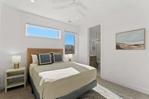 6 bedrooms, iron/ironing board, WiFi, bed sheets