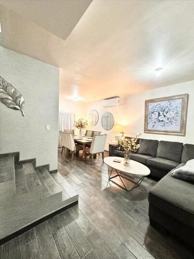 Beautiful house in col independencia