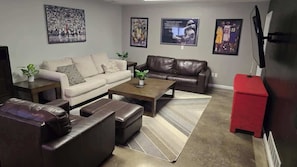 Smart TV - Cozy Boho (Fort Wayne)