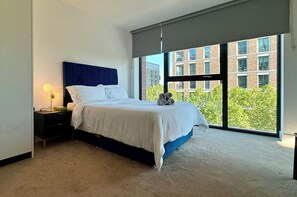 2 chambres, fer et planche à repasser, Wi-Fi gratuit, draps fournis
