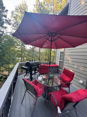 تناول الطعام بالخارج