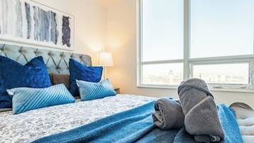 3 chambres, fer et planche à repasser, Wi-Fi, draps fournis