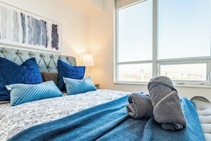 3 chambres, fer et planche à repasser, Wi-Fi, draps fournis