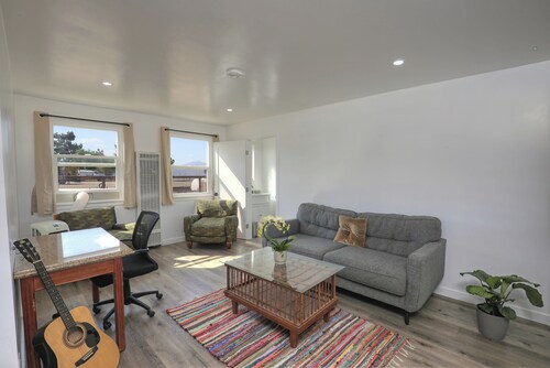 Cuyama Dew Drop Inn HWY 166 updated apartment unit 3